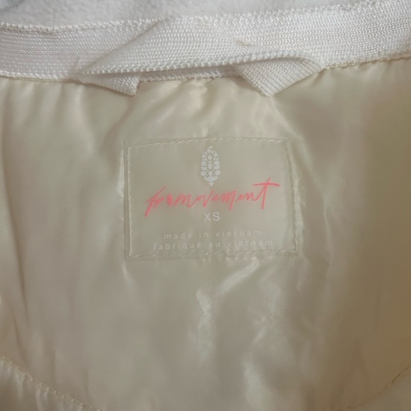 Free people movement xs coat - Picture 3 of 3